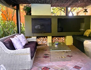 Secure 2-bedroom And 2-bathroom House With  Staff Quarters  In Parkhurst