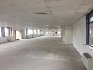 1000 sqm Office to Let in Bedfordview