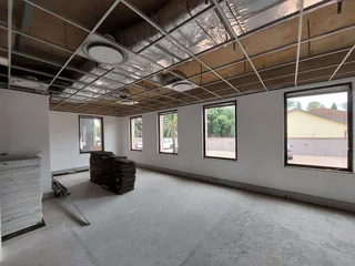 1000 sqm Office to Let in Bedfordview