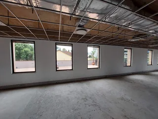 1000 sqm Office to Let in Bedfordview