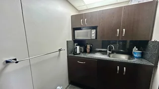 130m² Fully Furnished Office TO LET in Mt. Edgecombe