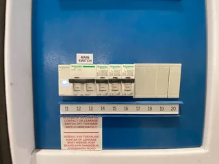 211m2 Mini Factory to RENT / LET in Shakas Head