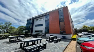 130m² Fully Furnished Office TO LET in Mt. Edgecombe