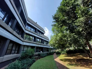 1227 sqm Office to Let in Bedfordview