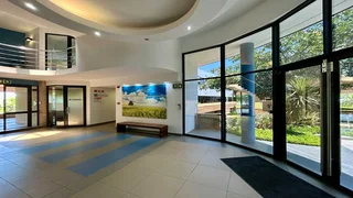 200m² Office To Let in La Lucia Ridge