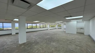 200m² Office To Let in La Lucia Ridge