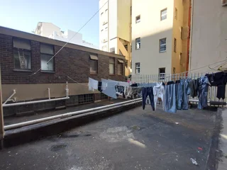 1 bedroom Apartment with Versatile Layout