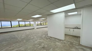 200m² Office To Let in La Lucia Ridge