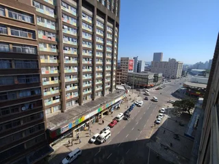 1 bedroom Apartment with Versatile Layout