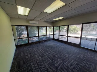 1227 sqm Office to Let in Bedfordview