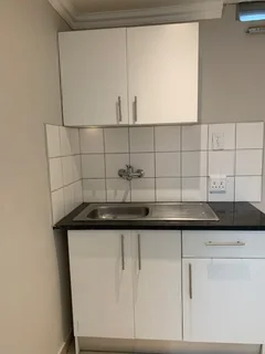 Neat 1-Bedroom Cottage In Orange Grove