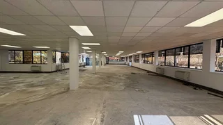 427m² Office to rent Woodmead