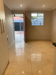 Neat 1-Bedroom Cottage In Orange Grove