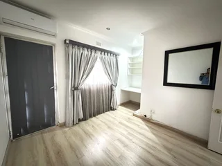 Spacious 3 bedroom duplex to rent in Mount Edgecombe