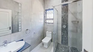 Brand New 2 Bedroom Ground Floor Apartment