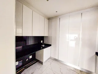 Beautiful Three Bedrooms Penthouse With Stunning Sea Views