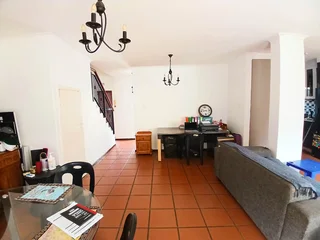 Spacious, Stylish Duplex in Prime Essenwood – Pet-Friendly &amp; Secure