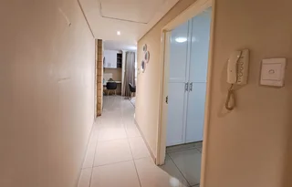 Furnished unit well positioned in Gateway area