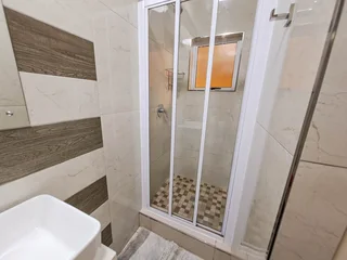 Furnished unit well positioned in Gateway area