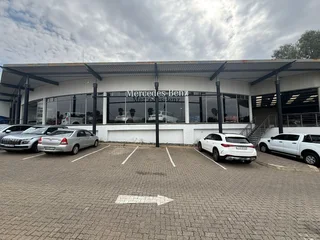 Car Showroom Space – Corner Hendrik Potgieter Road and William Nicol Drive