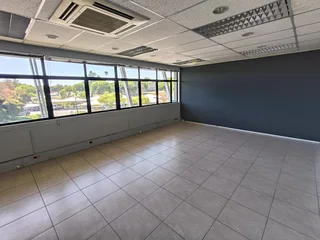 471m² Office To Let In Parow North Open Plan