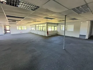 471m² Office To Let In Parow North Open Plan