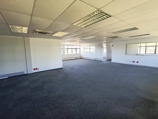 471m² Office To Let In Parow North Open Plan