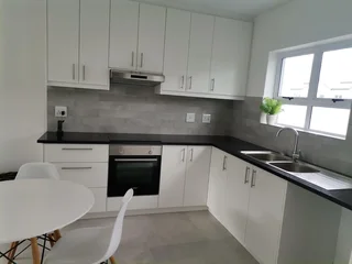 2 Bedroom Townhouse to rent in Honeydew Country Estate