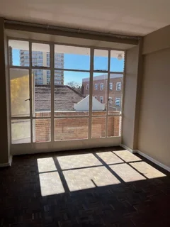 Secure 2-bedroom Flat In Tudhope Avenue, Berea