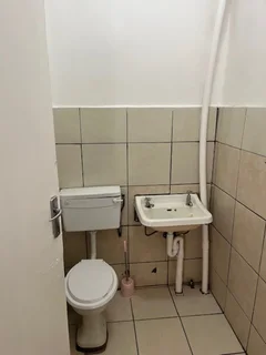 Secure 2-bedroom Flat In Tudhope Avenue, Berea