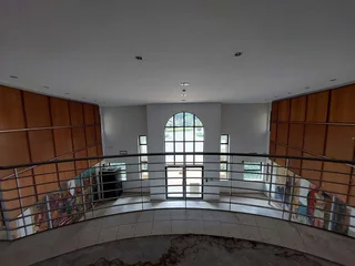 2077 sqm Office to Let in Bedfordview