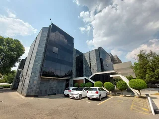 350 sqm Office to Let in Bedfordview