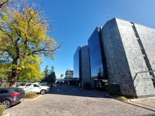 350 sqm Office to Let in Bedfordview