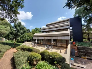 1018 sqm Office to Let in Bedfordview