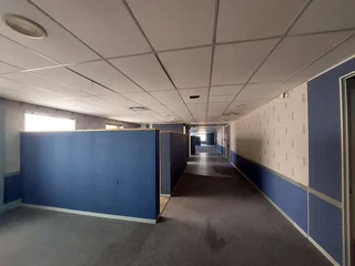 983 sqm Office to Let in Bedfordview