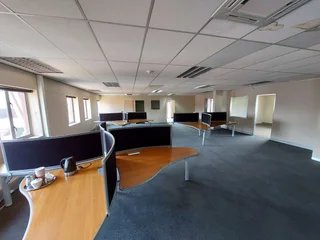 463 sqm Office to Let pa Bedfordview