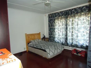 Spacious 3BR Apartment: Must Sell, Offers Welcome!&#34;