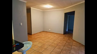 Charming 3-bedroom And 2-bathroom Townhouse In Cocoa Close, Honeydew