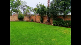 Charming 3-bedroom And 2-bathroom Townhouse In Cocoa Close, Honeydew