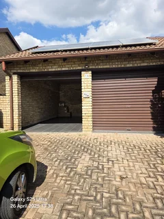 Charming 3-bedroom And 2-bathroom Townhouse In Cocoa Close, Honeydew