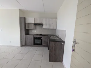 Secure 2-Bedroom And 1-Bathroom Apartment In Benoni North