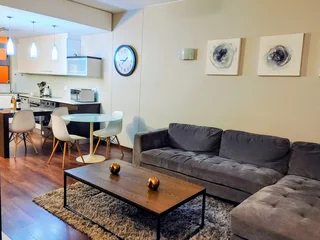 Charming 2-Bedroom And 2-Bathroom Apartment In 8th Street, Houghton Estate