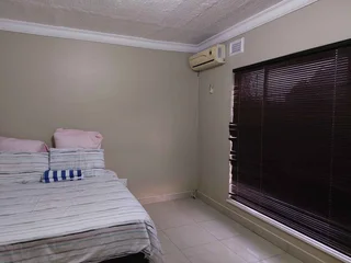 &#34;Luxury Living Awaits: Spacious 2-Bedroom Apartment with Jacuzzi&#34;