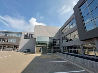 369 sqm Office to Let in Bedfordview