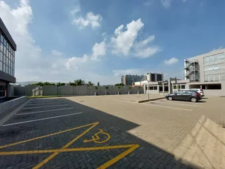 369 sqm Office to Let in Bedfordview