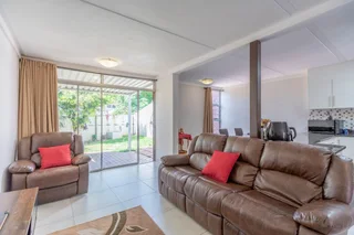 Modern Duplex in Umgeni Park!