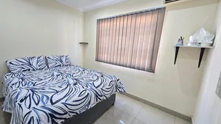 Stylish 3 Bedroom Townhouse with Big Backyard!