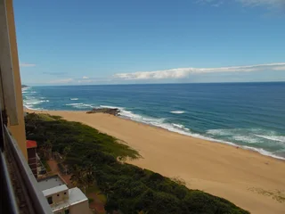 Modern 2 Bedroom Apartment in Amanzimtoti