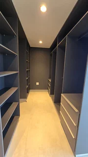 Modern Luxury Living at Ridgeside Residence!