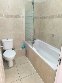 2 bedroom 1 bathroom apartment to rent in umhlanga fully furnished